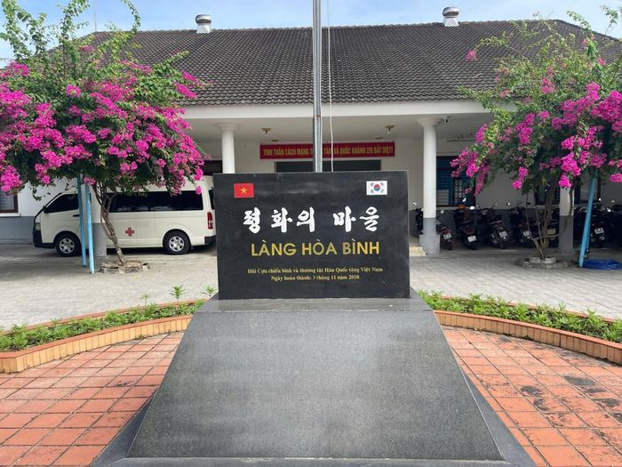 Làng Hòa Bình Quảng Nam là nơi thực hiện công tác chăm sóc, nuôi dưỡng và hỗ trợ các đối tượng yếu thế trên địa bàn.