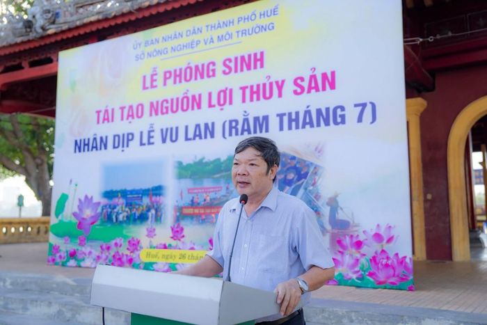 Ông Lê Văn Anh, Phó Giám đốc Sở NNMT Tp. Huế phát biểu tại buổi lễ