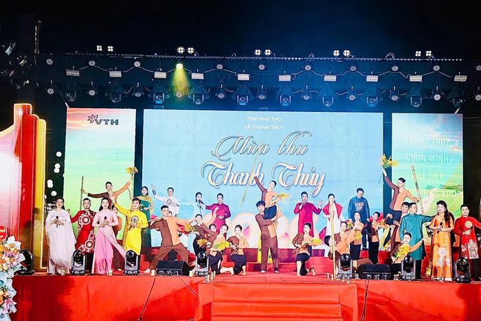  Các tiết mục ca, múa, nhạc được dàn dựng công phu tại Chương trình nghệ thuật “Mùa Thu Thanh Thủy” năm 2026. 