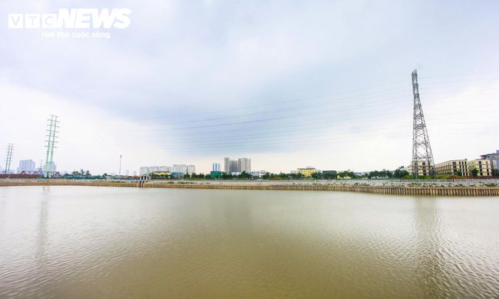 Cùng với Đồng Bông 2, hồ điều hòa Yên Nghĩa 1 cũng là công trình quan trọng trong hệ thống điều tiết nước phía Tây Hà Nội.