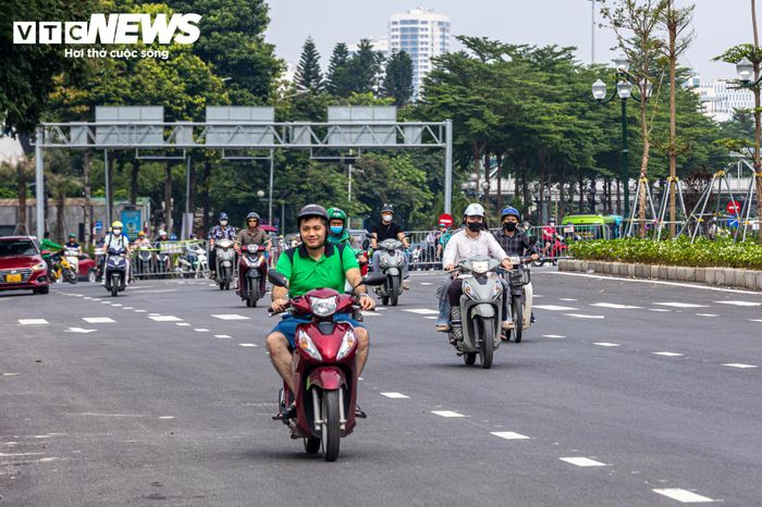 Theo chỉ đạo của UBND TP Hà Nội, những đoạn tuyến đáp ứng đầy đủ điều kiện kỹ thuật có thể được tổ chức giao thông, đưa vào khai thác sớm. Việc này nhằm tăng khả năng lưu thông, giảm áp lực cho các tuyến đường hiện hữu và sớm phát huy hiệu quả đầu tư của công trình.