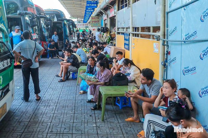 Trước nhu cầu đi lại tăng cao trong kỳ nghỉ lễ, Công ty cổ phần Bến xe Hà Nội đã chủ động xây dựng phương án điều hành theo từng ngày nhằm bảo đảm phục vụ hành khách.