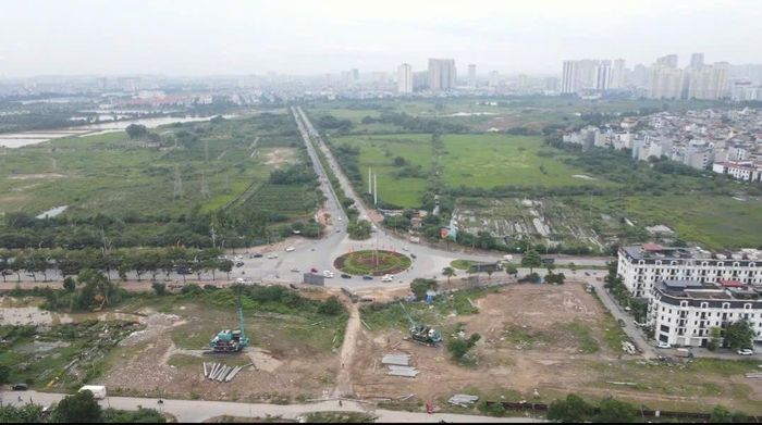 Hiện trạng Vành đai 3,5 đoạn Phúc La - Văn Phú đang chuẩn bị được thi công. Ảnh: Phạm Công