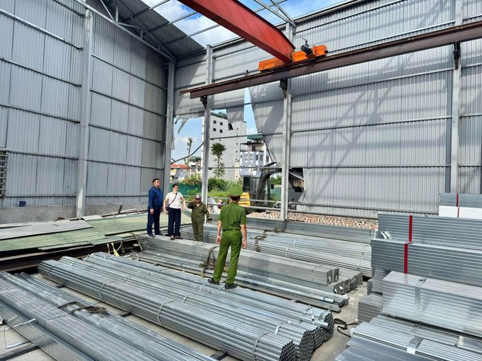 Việc xã Hoài Đức duy trì lực lượng kiểm tra trong thời gian nghỉ lễ 2-9 được xác định là một phần trong công tác quản lý thường xuyên. Ảnh: HL