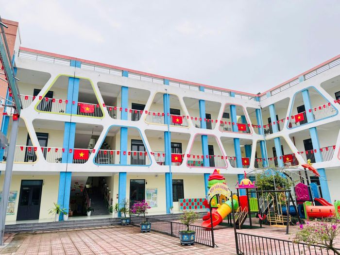 Các khối nhà được vệ sinh, trang trí sạch đẹp.