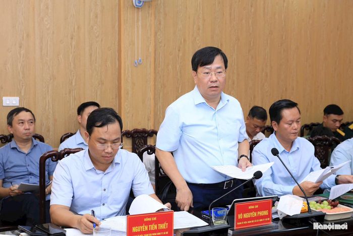 Giám đốc Sở Xây dựng Hà Nội Võ Nguyên Phong phát biểu. Ảnh: Viết Thành