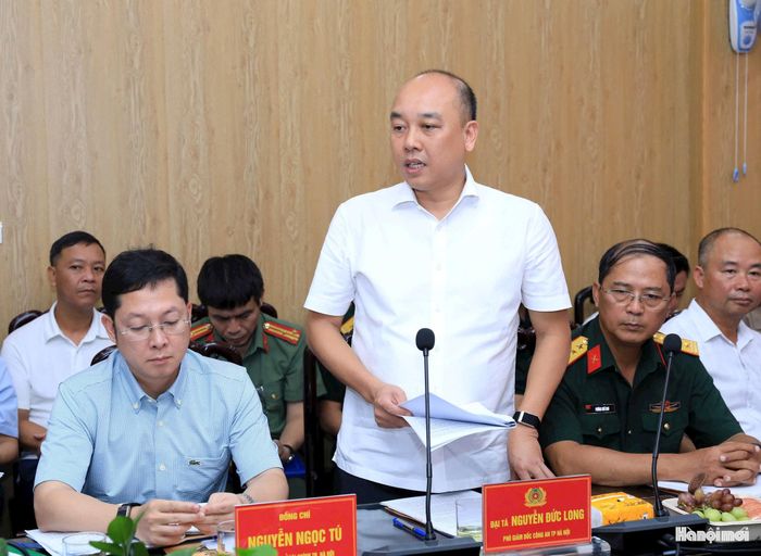 Đại tá Nguyễn Đức Long, Phó Giám đôc Công an thành phố Hà Nội phát biểu. Ảnh: Viết Thành
