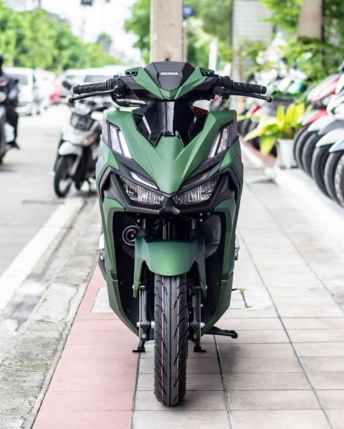 Điểm thay đổi dễ nhận thấy nhất trên Honda CLICK 160 nằm ở thiết kế ngoại thất.