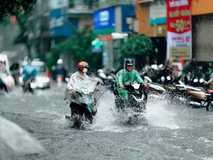 Khu vực Bắc bộ mưa giông hết 31/8, từ 1/9 thời tiết chuyển nắng nhẹ