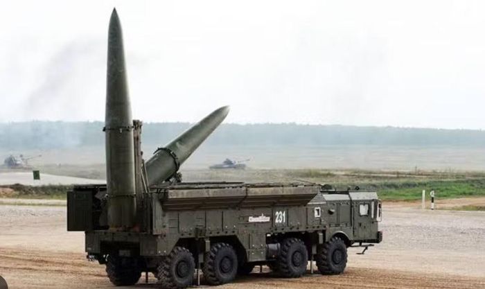 Các hệ thống phòng không Patriot thường bắt đầu theo dõi mục tiêu ở khoảng cách 100 km và tìm cách thực hiện đánh chặn ở khoảng cách 25 km.