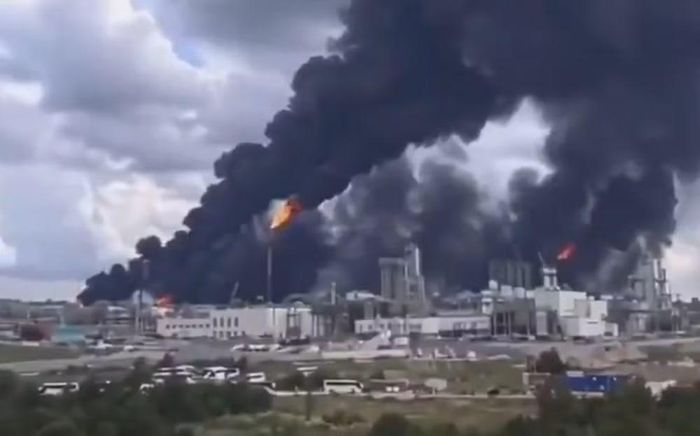 Các cuộc tập kích tầm xa của Ukraine đang nhằm ngày càng nhiều vào cơ sở hạ tầng dầu khí và quân sự của Nga. Kiev cũng tăng cường tập kích các kho hàng hậu cần trên khắp lãnh thổ Nga.