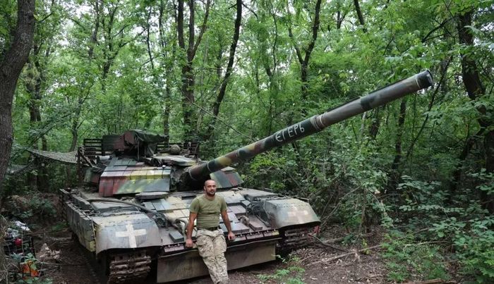 Những xe tăng chiến đấu chủ lực M1 Abrams, Challenger 2 và Leopard do phương Tây cung cấp đều chưa tìm được phương thức phát huy hiệu quả trước mối đe dọa từ UAV.