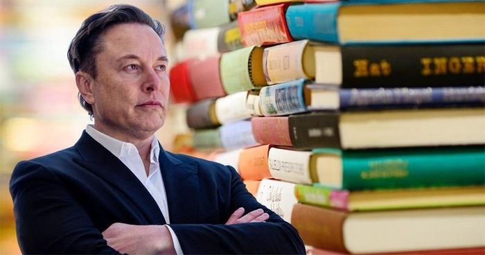  Elon Musk từng nói mình được “nuôi dưỡng bởi sách”. Ảnh: Hack Spirit.