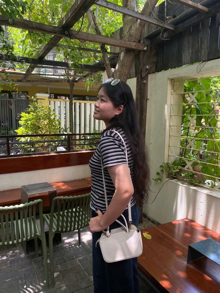  Ngọc Anh muốn tận dụng các ưu đãi và khoản hoàn tiền từ thẻ tín dụng, thay vì chỉ dùng thẻ như một phương thức thanh toán. Ảnh: NVCC. 