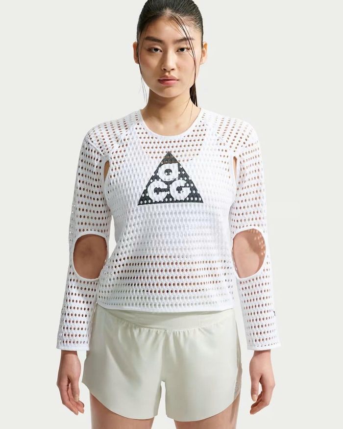 Băng đô làm mát Omius (trái) hay áo chạy bộ địa hình Nike nằm trong số trang phục, thiết bị hỗ trợ làm mát được săn đón. Ảnh: Omius; Nike.