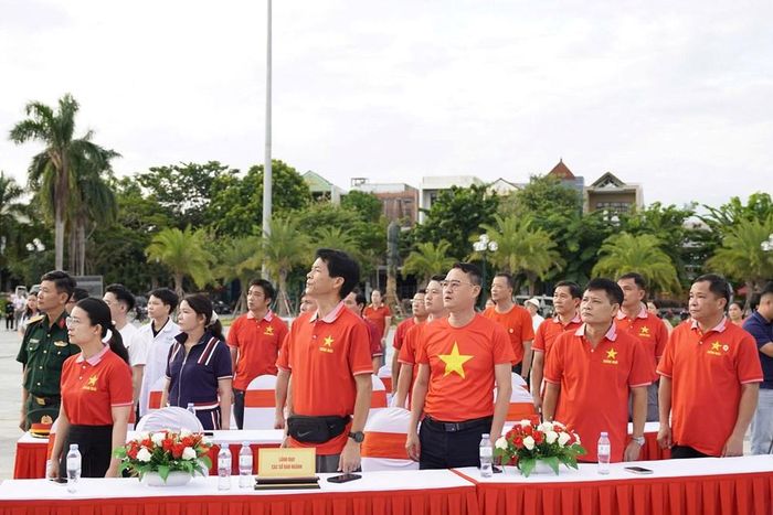Các đại biểu tham gia chương trình