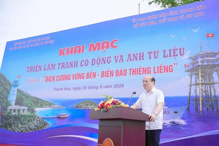 Ông Lê Văn Nam, Phó Giám đốc Sở VHTTDL Thanh Hóa, phát biểu chào mừng tại lễ khai mạc triển lãm