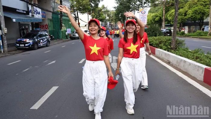 Người dân Đồng Nai hưởng ứng tham gia chương trình.