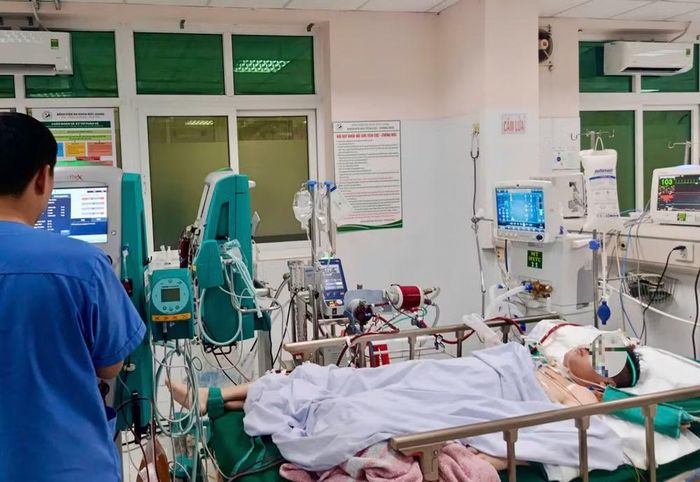 Sau 10 ngày điều trị tích cực và hỗ trợ VV-ECMO, tình trạng xuất huyết phế nang được kiểm soát, chức năng phổi và các cơ quan từng bước cải thiện.