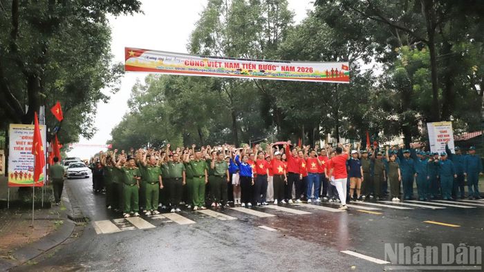 Người dân tại cụm 4 tổ chức tại phường Nam Gia Nghĩa. (Ảnh: Văn Yên)