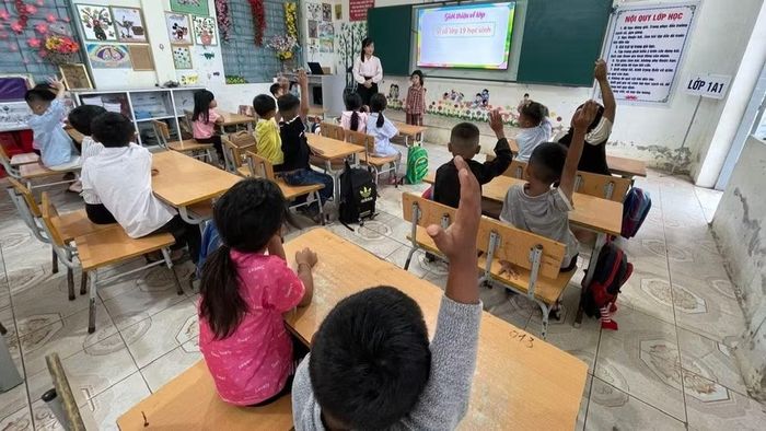 Lớp học làm quen với Tiếng Việt của học sinh lớp 1 Trường nội trú liên cấp xã Thu Lũm. (Ảnh: Trần Tuấn)