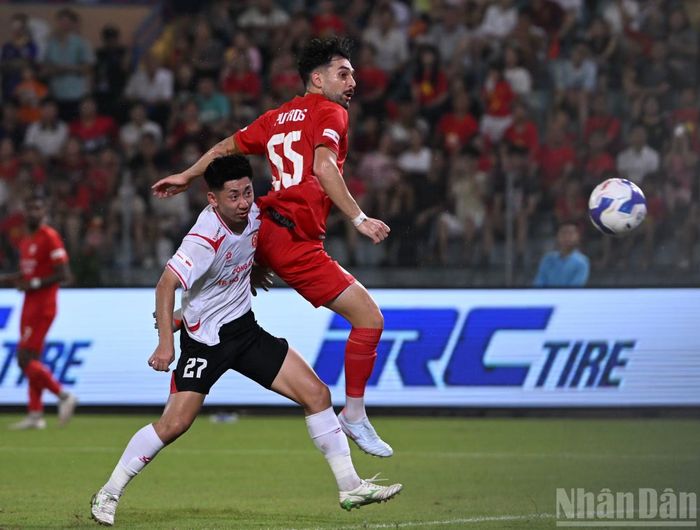 Đến phút 72, Leo Artur thực hiện đường tạt bóng chính xác để Putros đánh đầu lái bóng vào góc xa, ấn định chiến thắng 5-0 cho câu lạc bộ Công an Hà Nội. Đây cũng là tỷ số chung cuộc của trận đấu.