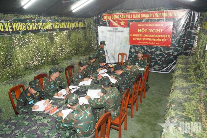 Sư đoàn 7 tổ chức diễn tập chỉ huy - cơ quan 1 bên 2 cấp có tiếp nhận lực lượng dự bị động viên năm 2026.