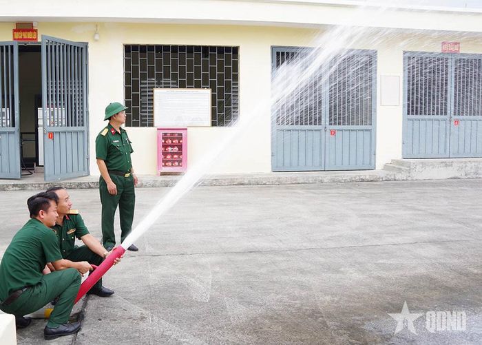 Kho J250 duy trì nghiêm túc chế độ luyện tập phương án phòng cháy, chữa cháy.
