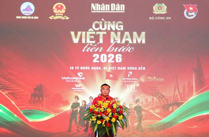 Ông Tào Viết Hải - Phó Giám đốc Sở Văn hóa và Thể thao TP Đà Nẵng cho biết, thông qua chương trình, thành phố kêu gọi mỗi cán bộ, chiến sĩ, người dân và du khách lựa chọn ít nhất một môn thể thao hoặc hình thức vận động phù hợp với độ tuổi, sức khỏe và điều kiện của bản thân để tập luyện thường xuyên