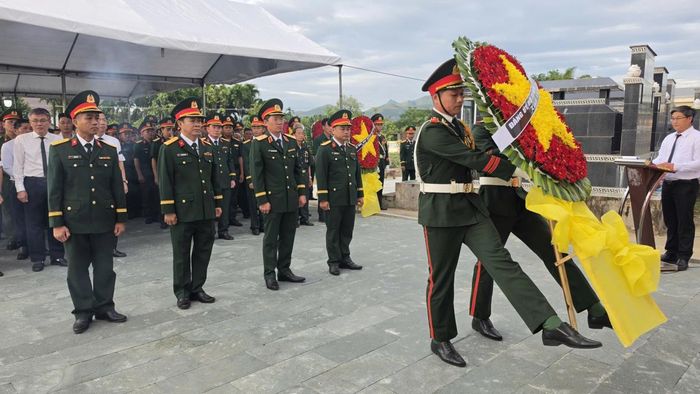 Lễ dâng hoa, dâng hương