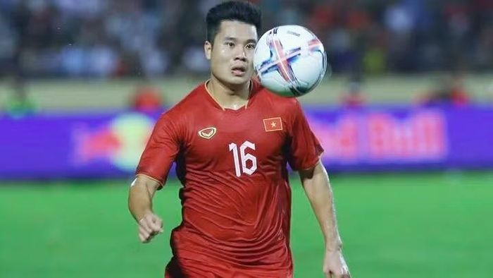 ASEAN United FC dành lời khen cho Tiến Anh: “Vừa bền bỉ vừa khéo léo nơi biên phải, Trương Tiến Anh là cầu thủ có nhiều đường chuyền tạo cơ hội ghi bàn nhất ASEAN Hyundai Cup 2026.” Ảnh: VFF.