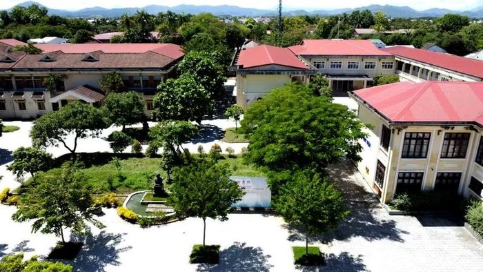 Trường ĐH Nghệ thuật Huế - đào tạo nghệ thuật 100% thuần túy theo chuẩn giáo dục đại học đang chứng kiến sự trở lại mạnh mẽ qua việc nhiều sinh viên đăng ký thi tuyển vào học.