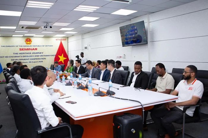 Toàn cảnh tọa đàm “Hồ Chí Minh - Hành trình di sản” tại Dar es Salaam, Tanzania. (Nguồn: Đại sứ quán Việt Nam tại Tanzania)