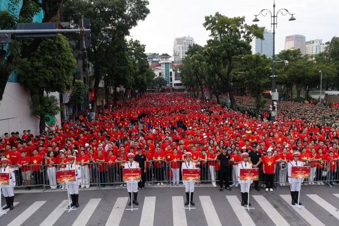 Cùng Việt Nam tiến bước” năm 2026 thu hút 1.774.268 người tham gia, đóng góp 10.068.000.515 bước chân tại 34 tỉnh, thành phố và gần 3.000 xã, phường, đặc khu hành chính.