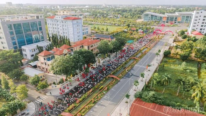 Toàn cảnh trên cao.