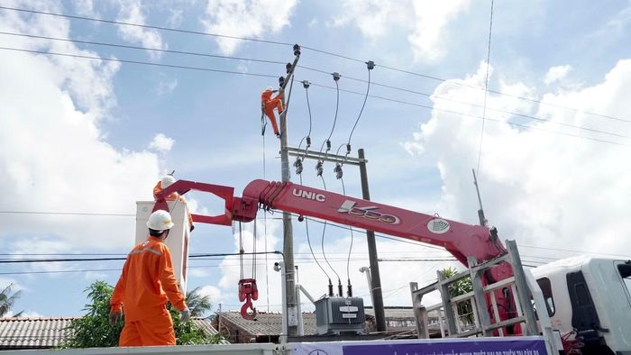 EVNSPC ưu tiên đảm bảo cấp điện an toàn, ổn định tại các địa điểm diễn ra hoạt động chính trị, văn hóa, nghệ thuật, vui chơi, giải trí trong dịp Quốc khánh 2/9