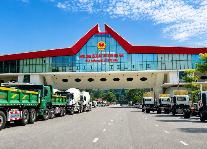 Khu kinh tế cửa khẩu Lạng Sơn sẽ được xây dựng trở thành cửa khẩu thương mại trên bộ quan trọng nhất cả nước. Ảnh: Anh Trọng