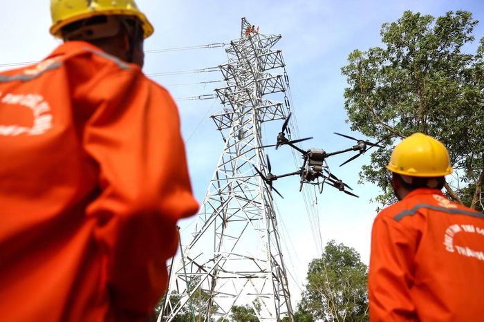 Suốt quá trình triển khai các dự án, dù gặp nhiều vướng mắc phát sinh nhưng EVNSPC và đơn vị tham gia dự án luôn nhận được sự hỗ trợ, ủng hộ nhiệt tình từ các cấp chính quyền địa phương tỉnh An Giang, người dân Phú Quốc; đặc biệt là sự chỉ đạo sát sao của Bộ Công Thương, EVN và sự phối hợp chặt chẽ của Trung tâm Điều độ hệ thống điện miền Nam.