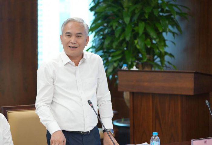 Tổng giám đốc TKV Vũ Anh Tuấn kết luận cuộc họp.