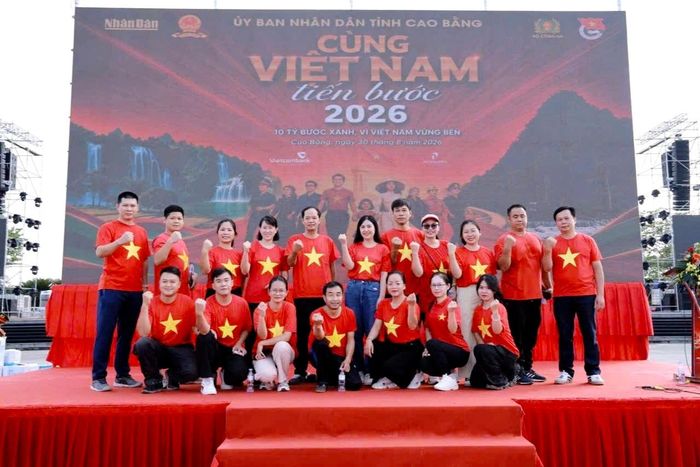 Chương trình đi bộ “Cùng Việt Nam tiến bước” góp phần thúc đẩy phong trào toàn dân tập luyện thể dục thể thao, nâng cao sức khỏe.