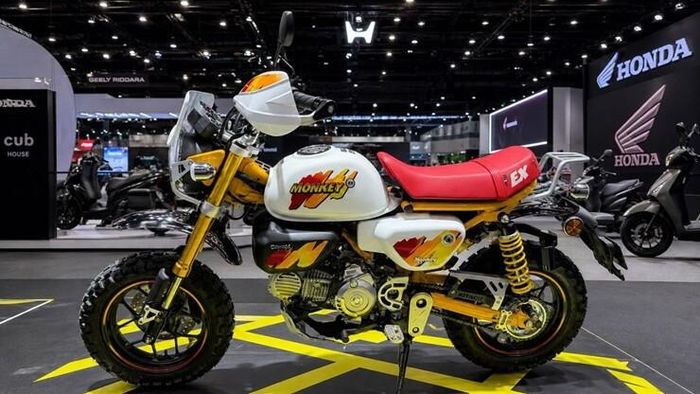 Honda Monkey EX Custom Edition.