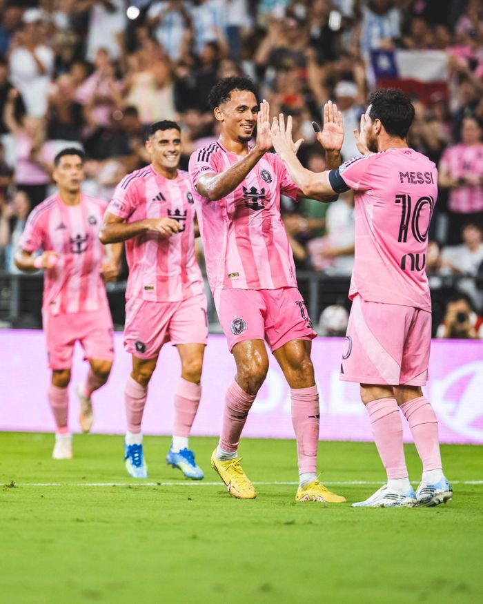Messi có màn trình diễn bùng nổ - Ảnh: Inter Miami