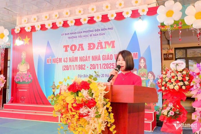 Cô Nhàn xin thôi chức hiệu trưởng để trở lại làm giáo viên. Ảnh: TD