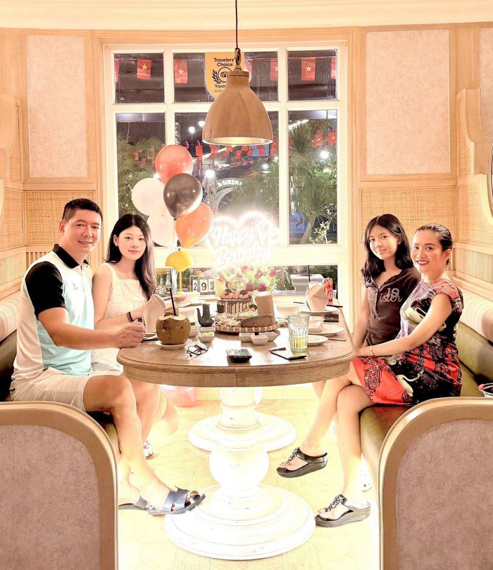 Vợ chồng MC Bình Minh tổ chức sinh nhật cho con. 
