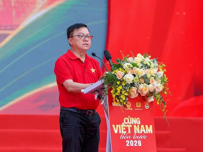 Tổng biên tập Báo Nhân dân Lê Quốc Minh phát biểu khai mạc chương trình.