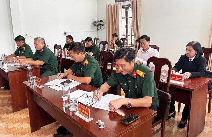  Toàn cảnh hội nghị.