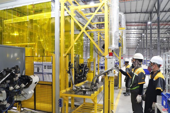 Hệ thống pháp luật đồng bộ, hoàn thiện và nhất quán với tư duy đổi mới sẽ là yếu tố then chốt để tạo dựng niềm tin và nền tảng ổn định để các doanh nghiệp phát triển lâu dài (Ảnh chụp tại KKT Vũng Áng).