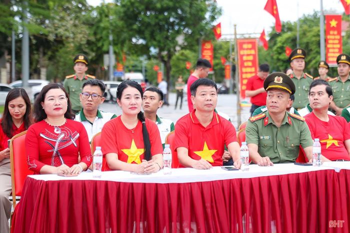 Đại biểu tham dự điểm cầu Hà Tĩnh.