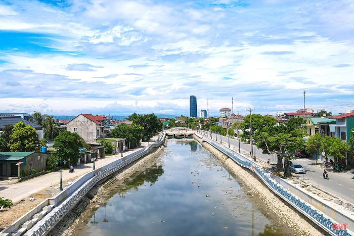 Mục tiêu dự án nhằm hoàn thiện hệ thống thu gom, xử lý nước thải, giảm ô nhiễm môi trường, đồng thời tạo không gian sinh hoạt cộng đồng cho người dân.