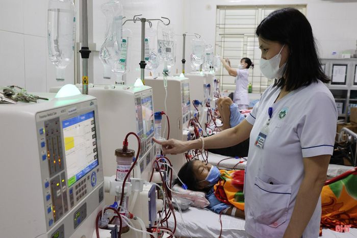 Người bệnh được bố trí các ca chạy thận phù hợp, bảo đảm không làm gián đoạn quá trình điều trị, đồng thời hạn chế tối đa những nguy cơ có thể xảy ra do bỏ hoặc trì hoãn buổi lọc máu.